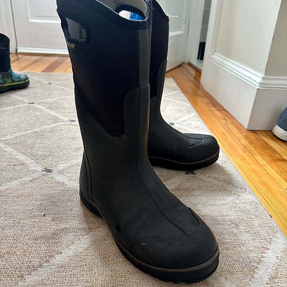 Men’s Bogs Snow Boots - Classic Ultra High - Size 10